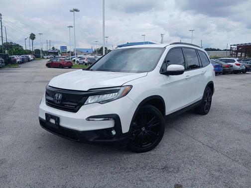2022 Honda Pilot AWD Black Edition