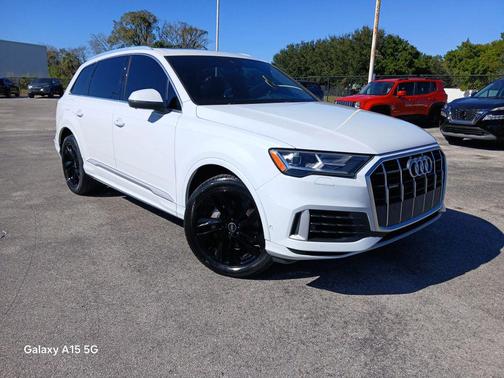 2021 Audi Q7 55 Premium Plus