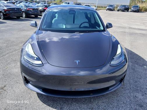 2022 Tesla Model 3 Standard Range