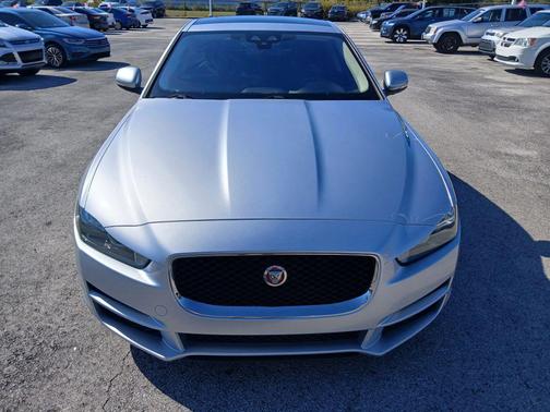 2017 Jaguar XE 25t