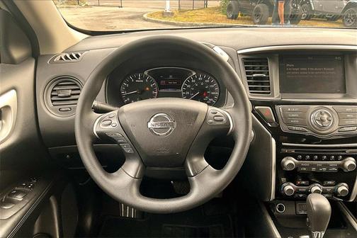 2020 Nissan Pathfinder S 2WD