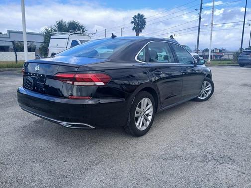 2020 Volkswagen Passat 2.0T SE