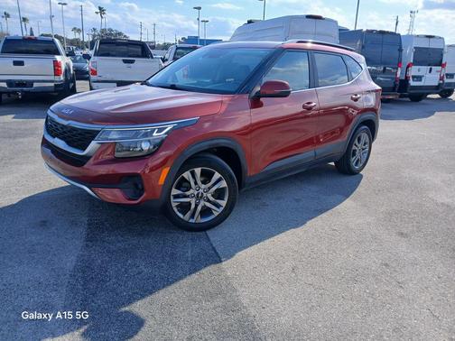 2022 Kia Seltos S