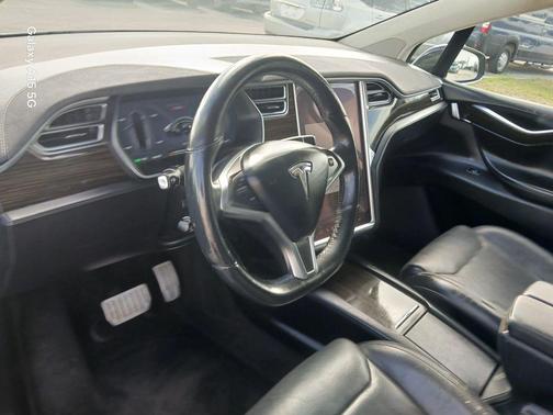 2016 Tesla Model X P90D