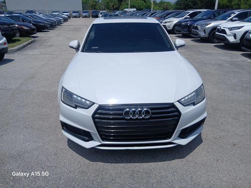 Glacier White Metallic 2019 Audi A4 40 Titanium Premium