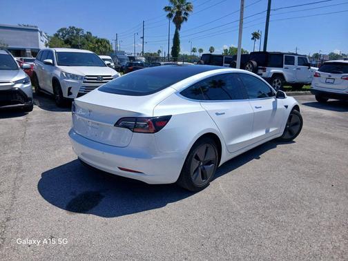 Pearl White Multi-Coat 2018 Tesla Model 3 Mid Range