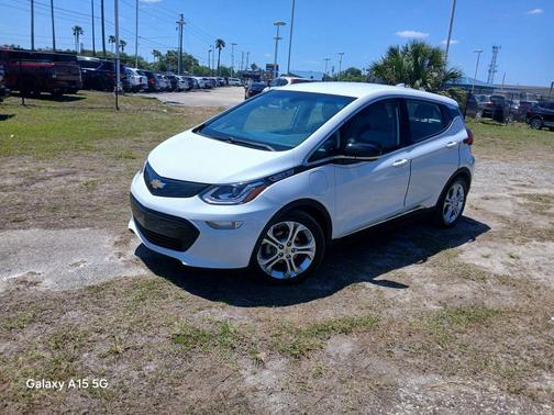 Summit White 2017 Chevrolet Bolt EV LT