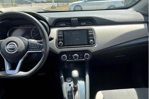 2021 Nissan Versa 1.6 SV
