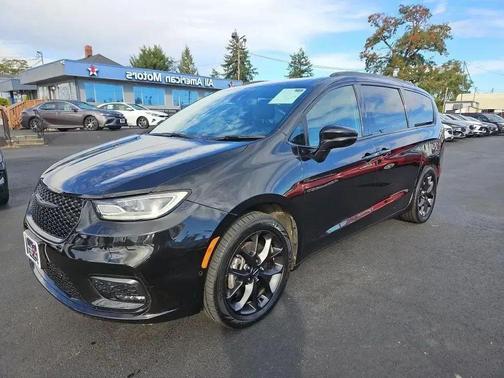 2021 Chrysler Pacifica Touring L