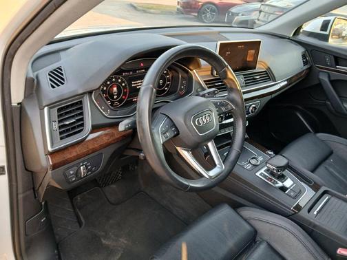 2019 Audi Q5 2.0T Premium Plus