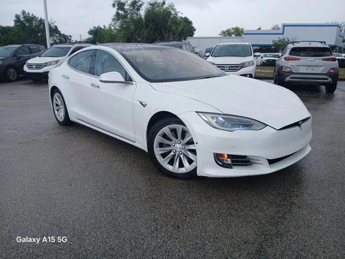 2017 Tesla Model S 75D
