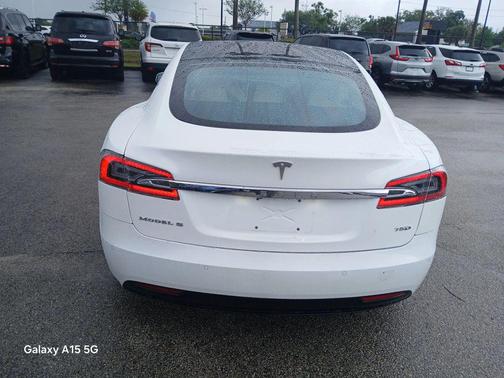 2017 Tesla Model S 75D