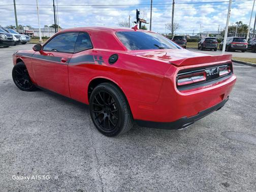 2015 Dodge Challenger R/T Plus
