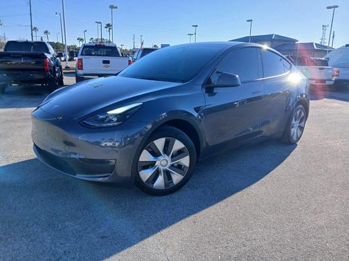 2024 Tesla Model Y Long Range Dual Motor All-Wheel Drive