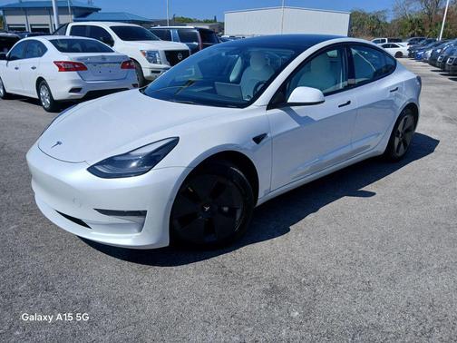 2022 Tesla Model 3 Long Range