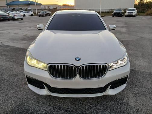 2016 BMW 750 i xDrive