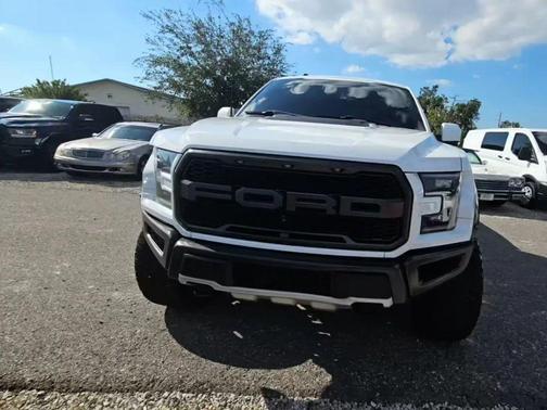 2018 Ford F-150 Raptor Pickup 4D 5 1/2 ft