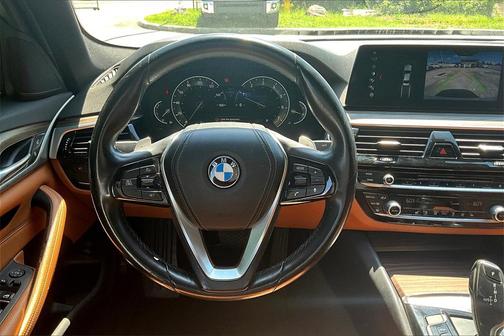 2018 BMW 540 540i