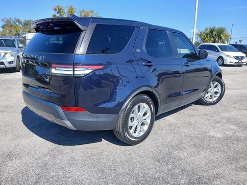 2018 Land Rover Discovery SE