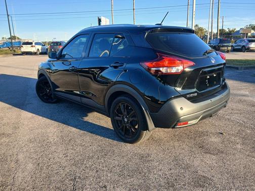 2020 Nissan Kicks SV