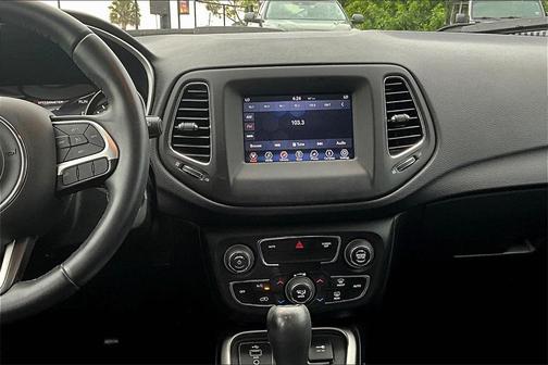 2017 Jeep New Compass Latitude