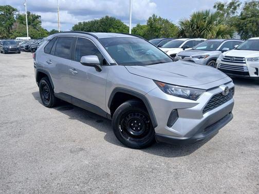 Silver Sky Metallic 2021 Toyota RAV4 LE