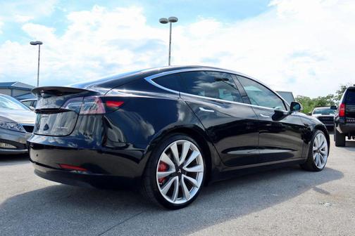 2018 Tesla Model 3 Long Range