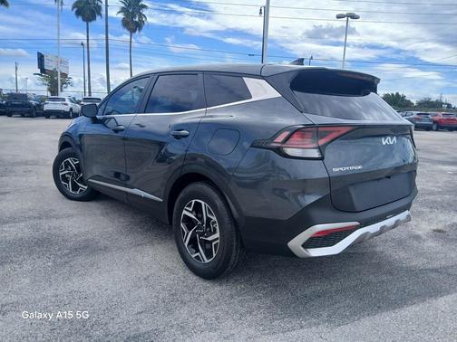 2023 Kia Sportage LX
