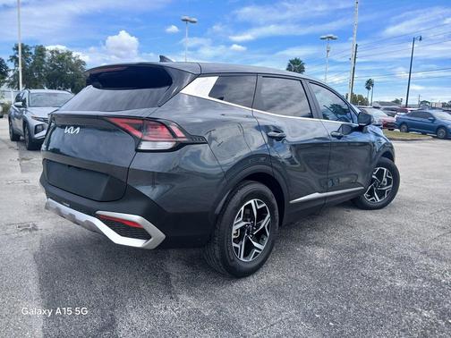 2023 Kia Sportage LX