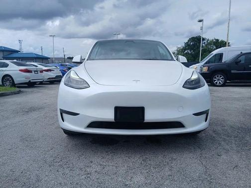 2023 Tesla Model Y Long Range Dual Motor All-Wheel Drive