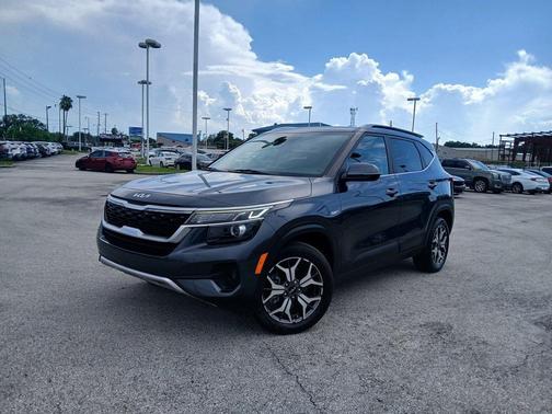 2022 Kia Seltos EX