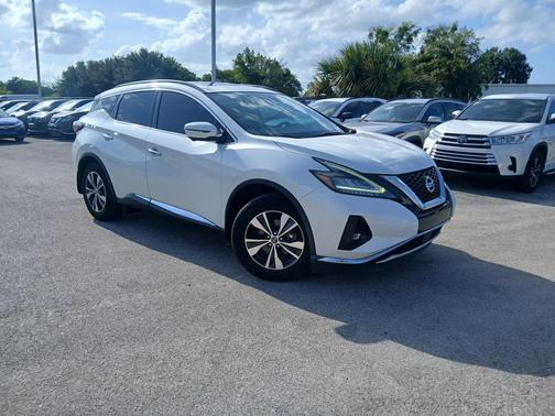 Pearl White Tricoat 2019 Nissan Murano SV