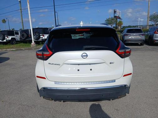 Pearl White Tricoat 2019 Nissan Murano SV