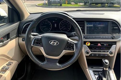 2017 Hyundai ELANTRA Limited