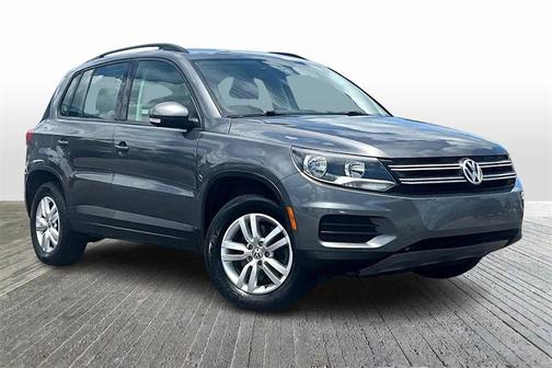 Pepper / Gray 2017 Volkswagen Tiguan 2.0T S