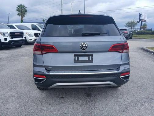 2022 Volkswagen Taos 1.5T SE