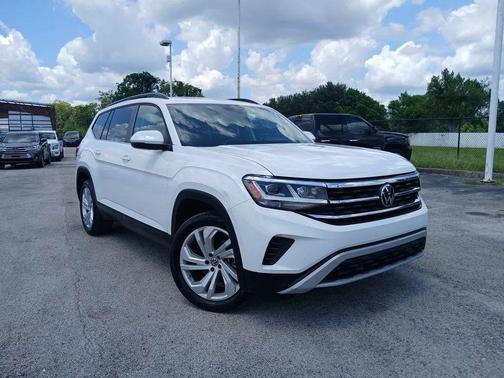2022 Volkswagen Atlas 3.6L SE w/Technology