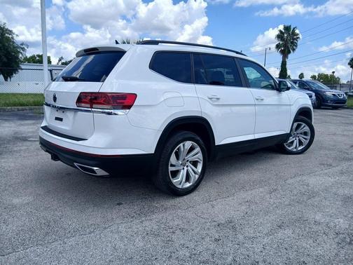 2022 Volkswagen Atlas 3.6L SE w/Technology