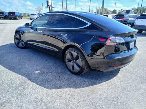 2019 Tesla Model 3 Mid Range