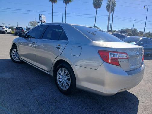 2014 Toyota Camry LE