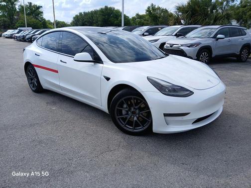 Pearl White Multi-Coat 2021 Tesla Model 3 Long Range