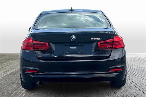 2018 BMW 320 i