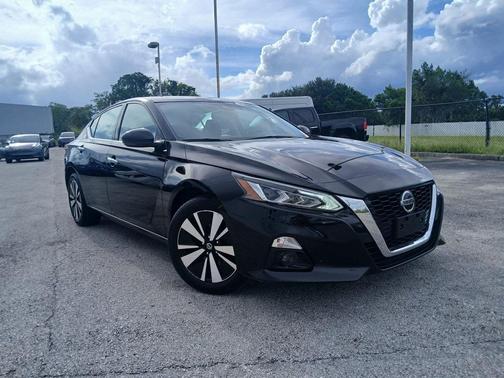 2020 Nissan Altima 2.5 SV