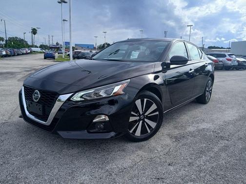 2020 Nissan Altima 2.5 SV