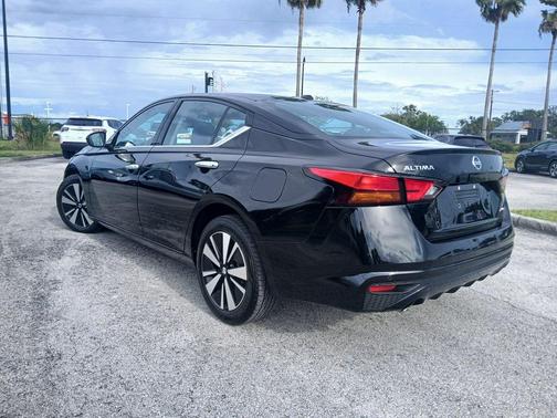 2020 Nissan Altima 2.5 SV