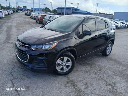 Mosaic Black Metallic 2020 Chevrolet Trax LS