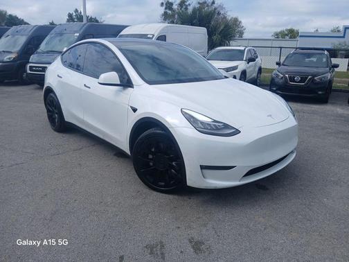 2021 Tesla Model Y Long Range Dual Motor All-Wheel Drive