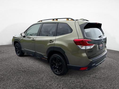 Autumn Green Metallic 2022 Subaru Forester Wilderness