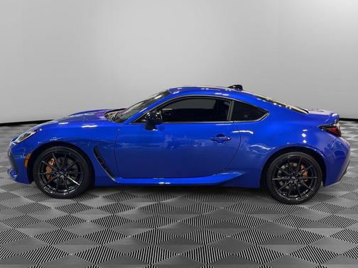 2025 Subaru BRZ tS