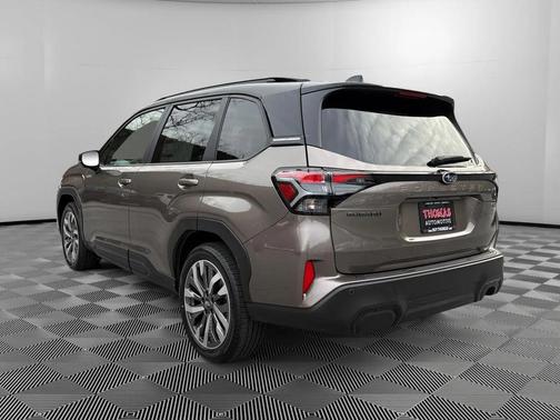 2025 Subaru Forester Hybrid Touring
